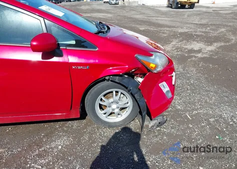 2010 Toyota Prius Iv z USA, uszkodzony, nr VIN JTDKN3DU7A0204210